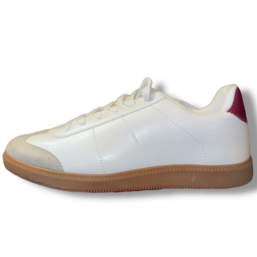 Fabletics The Laceup Sneaker II White Red Casual Shoes Sneakers Size 8.5 NEW - Picture 3 of 13